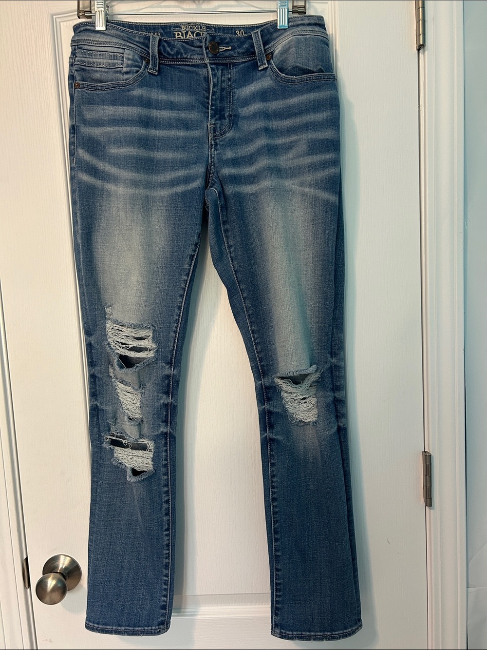Buckle Women’s Distressed Blue Straight Ankle Jeans